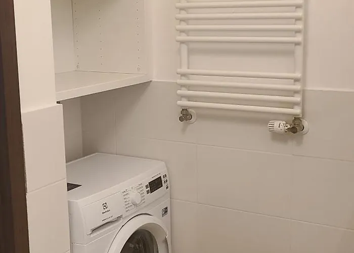 Apartman Lovely One-bedroom With Patio Free Parking *