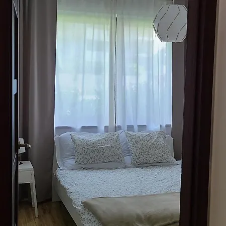 Lovely One-bedroom With Patio Free Parking Lejlighed